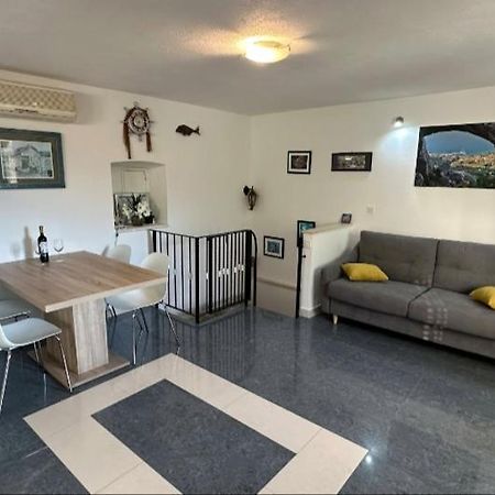 Apartmani Dalmacija بريلا المظهر الخارجي الصورة